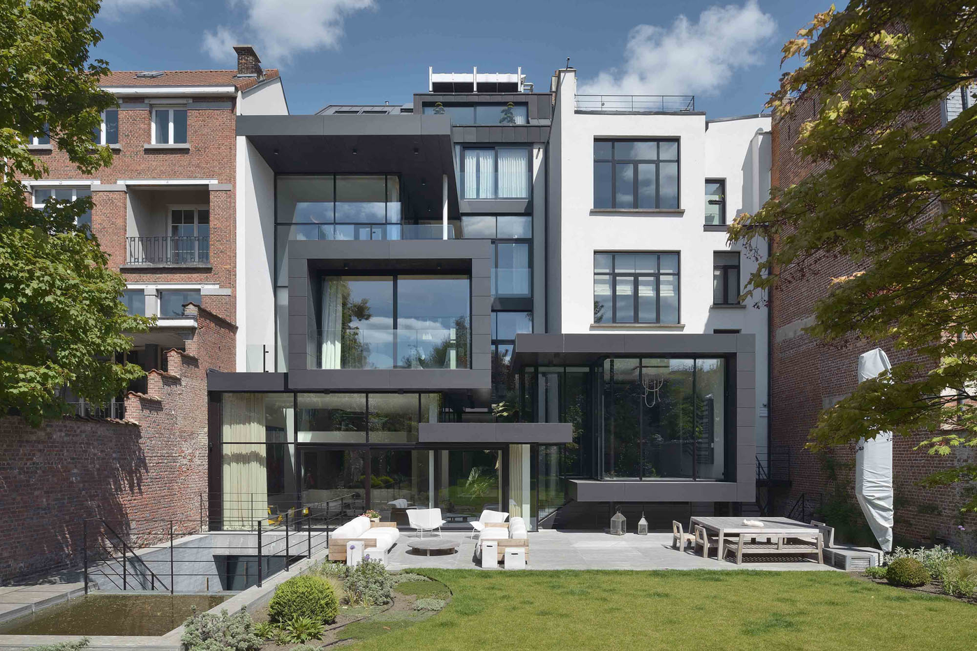 BUILDINGS AND FACADES